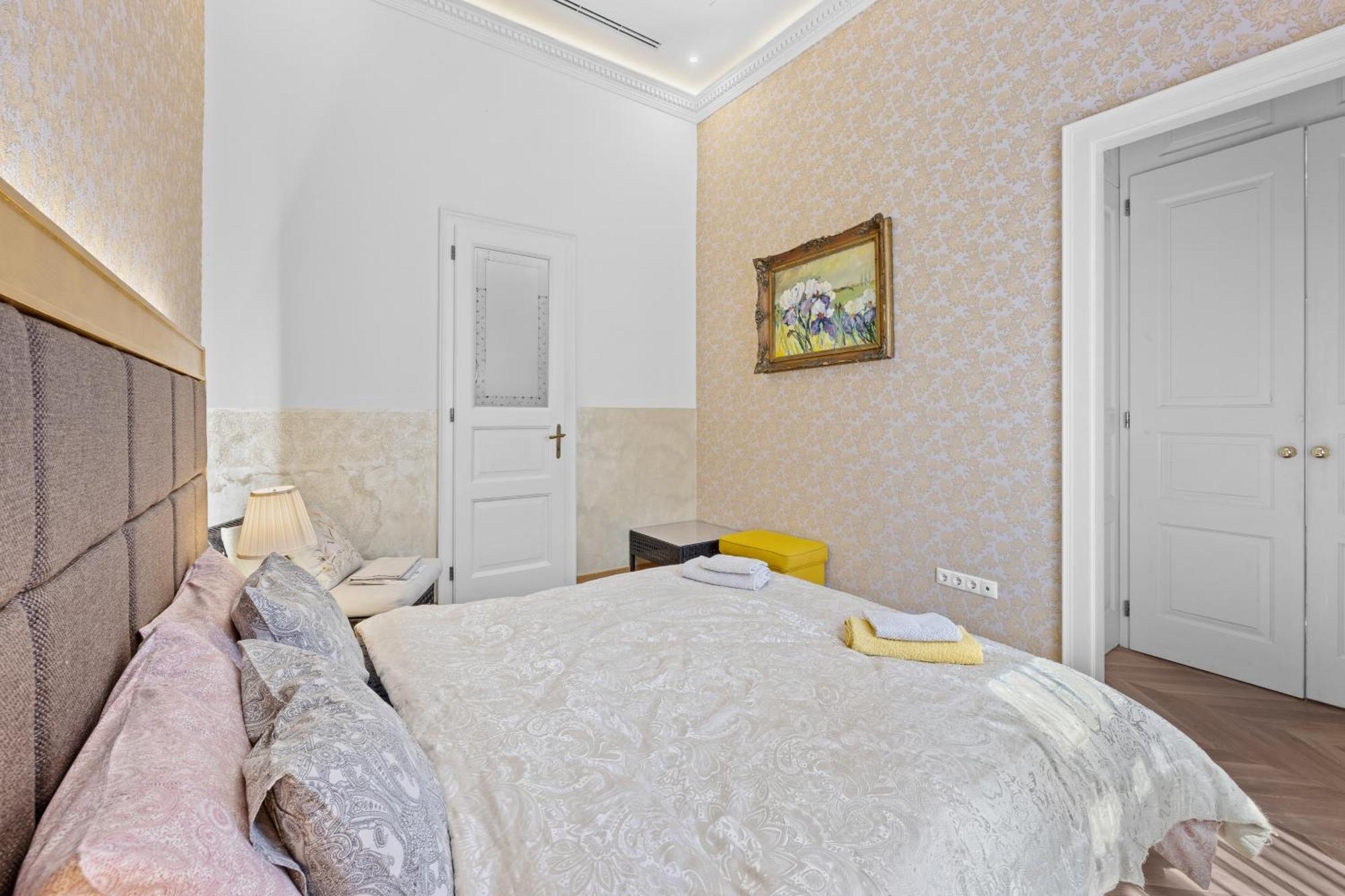 Count Zrinyi Basilica Luxurious Residence Budapest Luaran gambar