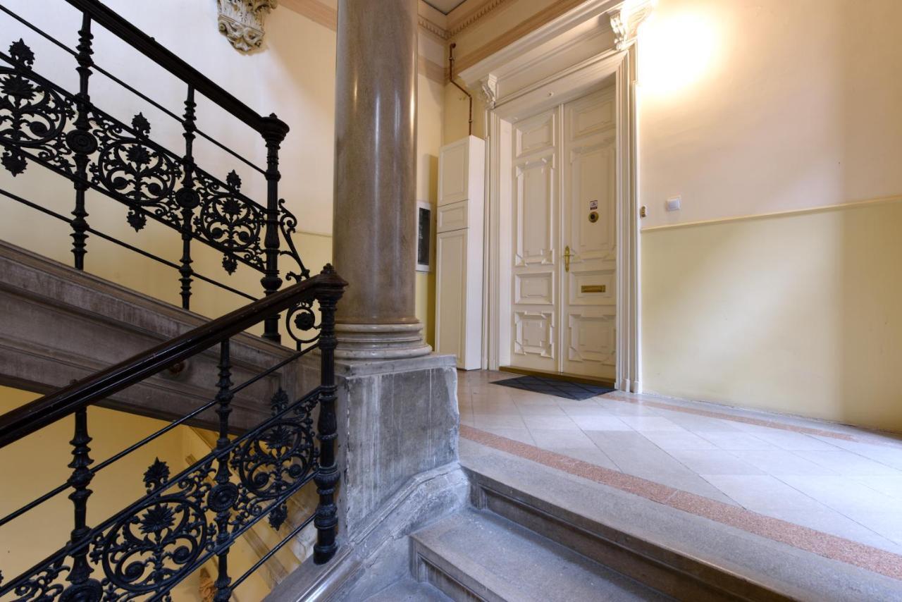 Count Zrinyi Basilica Luxurious Residence Budapest Luaran gambar